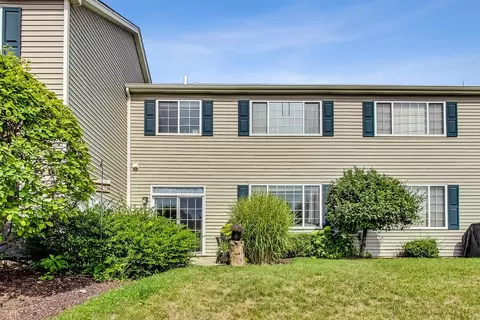 612 Arbor Cir, Lakemoor, IL 60051 photo 22