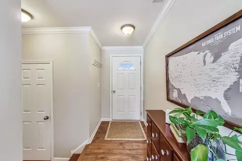 612 Arbor Cir, Lakemoor, IL 60051 photo 3