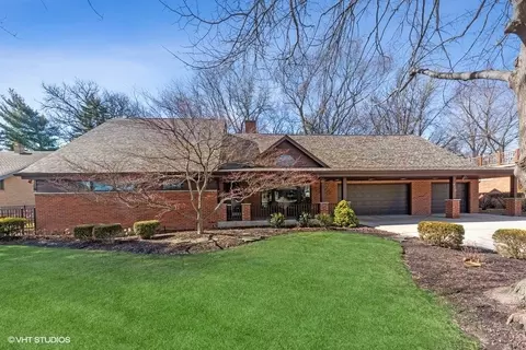 410 S I Oka Ave, Mount Prospect, IL 60056