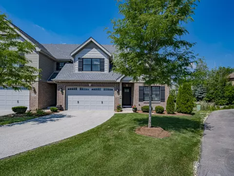 615 Bourbon Ct, Naperville, IL 60565