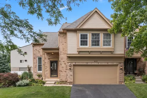 435 Orleans Ave, Naperville, IL 60565