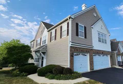 216 W Gazebo Ln, Lombard, IL 60148