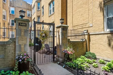 3410 N Bell Ave #2, Chicago, IL 60618