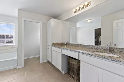 435 E Dekalb Dr, Maple Park, IL 60151 photo 19