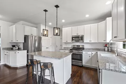 435 E Dekalb Dr, Maple Park, IL 60151 photo 7
