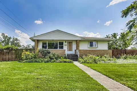 4812 W Randolph St, Hillside, IL 60162