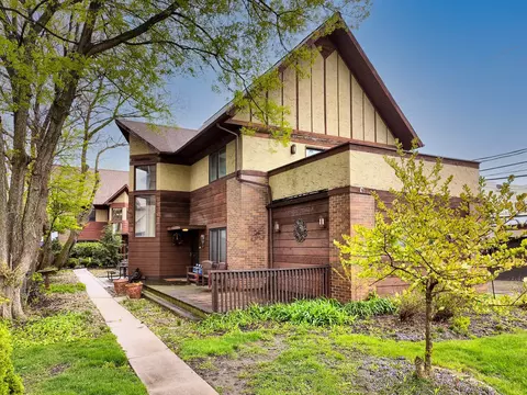 514 N Lombard Ave N, Oak Park, IL 60302
