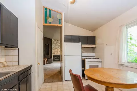 3462 Roesner Dr, Markham, IL 60428 photo 5