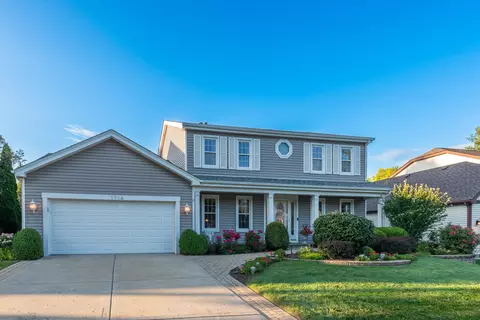 1716 Green River Dr, Schaumburg, IL 60194