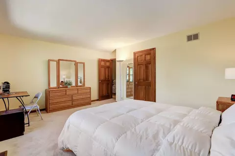 1519 Laburnum Rd, Hoffman Estates, IL 60192 photo 19