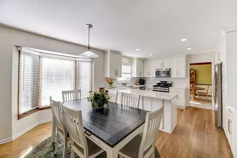 1519 Laburnum Rd, Hoffman Estates, IL 60192 photo 13