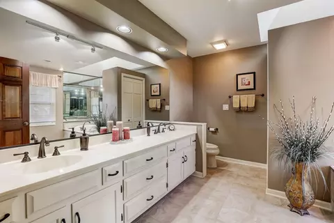 1519 Laburnum Rd, Hoffman Estates, IL 60192 photo 27