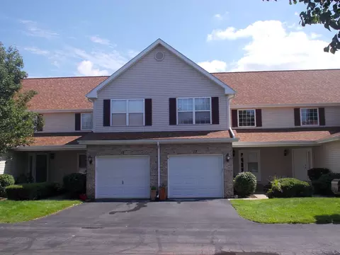 12050 Baneberry Dr #13, Roscoe, IL 61073