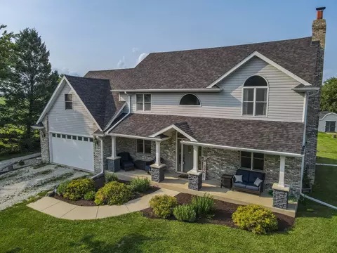 139 E 11000n Rd, Manteno, IL 60950