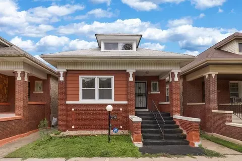 7539 S Champlain Ave, Chicago, IL 60619