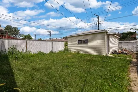 7539 S Champlain Ave, Chicago, IL 60619 photo 42