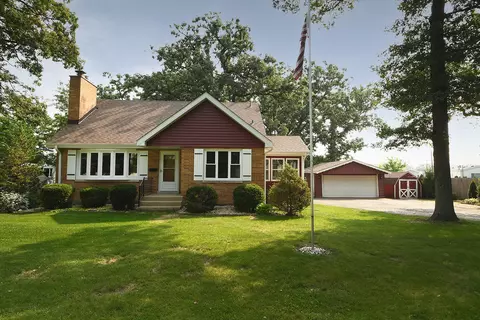 10747 S Octavia Ave, Worth, IL 60482