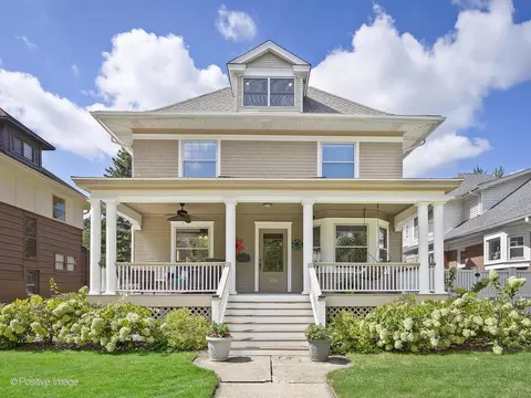 104 8th Ave, La Grange, IL 60525