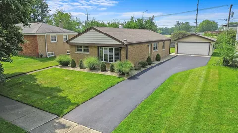 21318 S Jeffrey Dr, Matteson, IL 60443