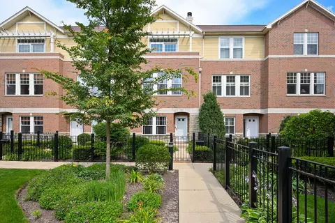 231 N West St #0, Wheaton, IL 60187 photo 2