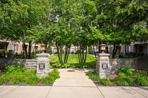 231 N West St #0, Wheaton, IL 60187 photo 31