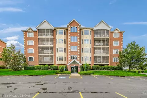 7912 Trinity Cir #2SE, Tinley Park, IL 60487