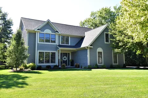 612 Forest View Ave, Elk Grove Village, IL 60007