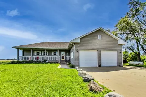 15 N605 Mccornack Rd, Gilberts, IL 60136