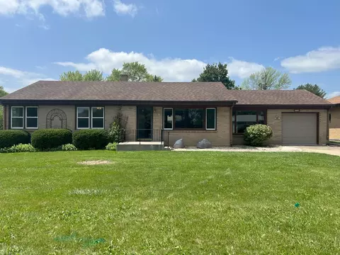 2703 Everette Rd, Ottawa, IL 61350