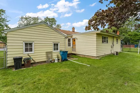 3017 Sangamon St, Steger, IL 60475 photo 4