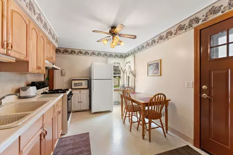 3017 Sangamon St, Steger, IL 60475 photo 8