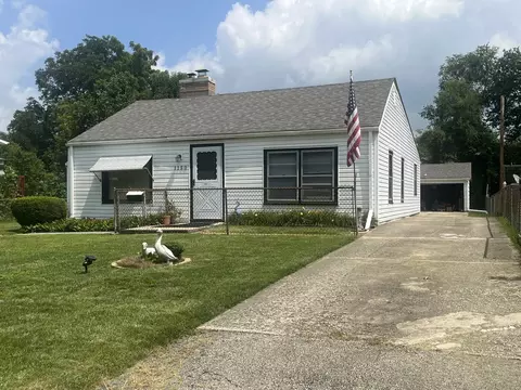 1150 Lafayette St, Aurora, IL 60505