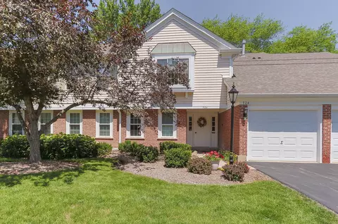 724 Burr Oak Ln #B, Prospect Heights, IL 60070