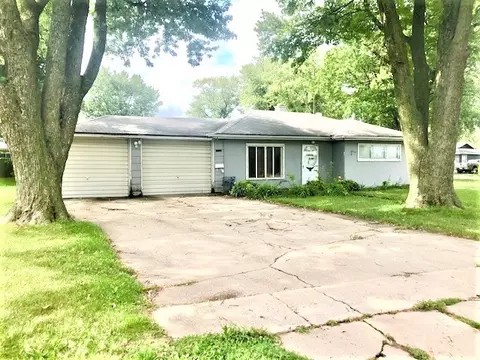 2201 Chestnut Ave, Sterling, IL 61081