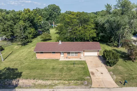 1506 Wildwood Ln, Joliet, IL 60433