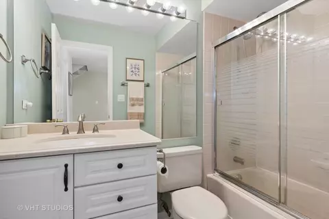 4527 Opal Dr, Hoffman Estates, IL 60192 photo 10