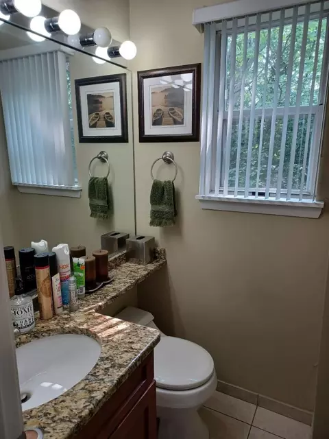 9019 Abbey Ln, Des Plaines, IL 60016 photo 10