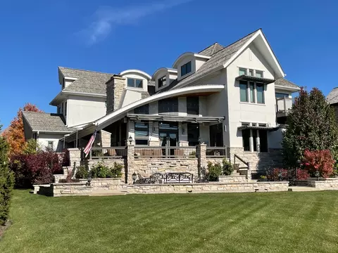1888 N Sawgrass St, Vernon Hills, IL 60061