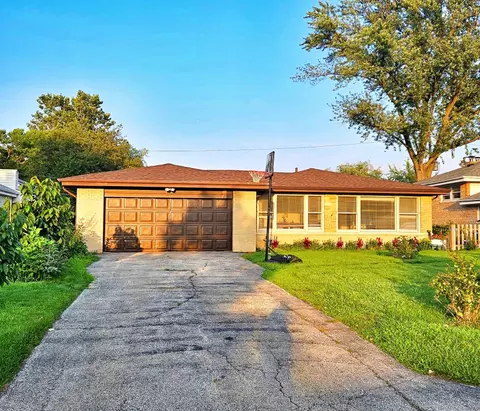 7339 N Kilbourn Ave, Lincolnwood, IL 60712