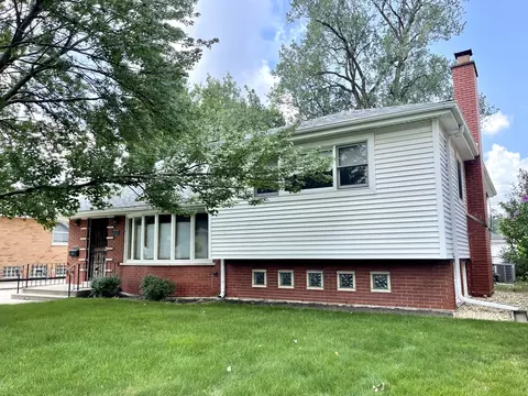 10308 S Kolin Ave, Oak Lawn, IL 60453