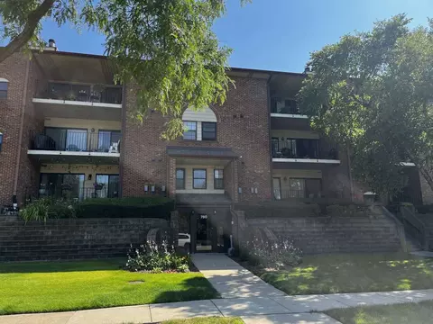 780 Weidner Rd #104, Buffalo Grove, IL 60089