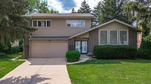 1822 N Dale Ave, Arlington Heights, IL 60004
