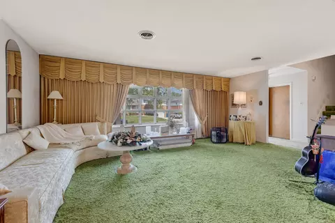 1561 Lee Ave, Melrose Park, IL 60160 photo 4