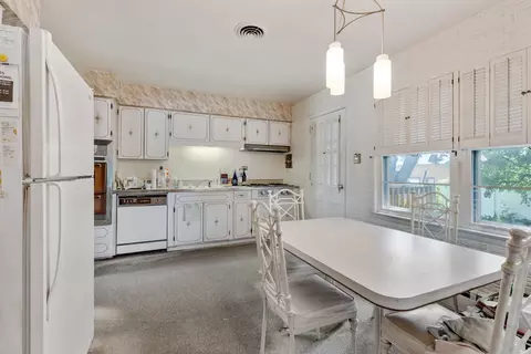 1561 Lee Ave, Melrose Park, IL 60160 photo 7