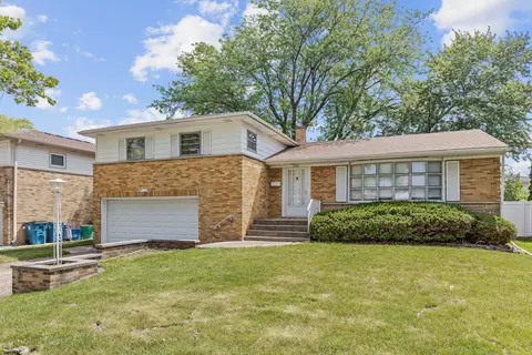 1561 Lee Ave, Melrose Park, IL 60160