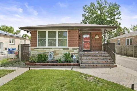 14947 Kenton Ave, Midlothian, IL 60445