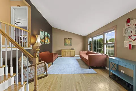 1320 Elm St, Wheaton, IL 60189 photo 5