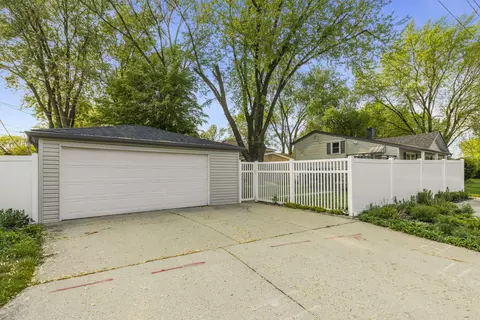 1320 Elm St, Wheaton, IL 60189 photo 22