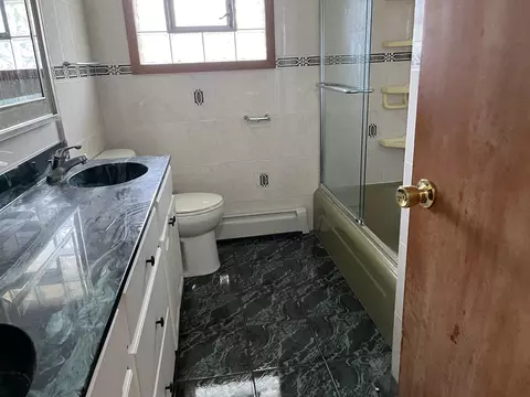 320 Bellaire Ave, Des Plaines, IL 60016 photo 20
