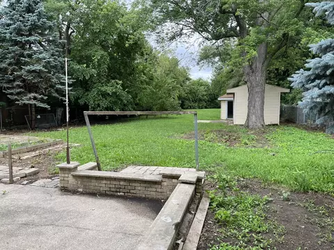 320 Bellaire Ave, Des Plaines, IL 60016 photo 28